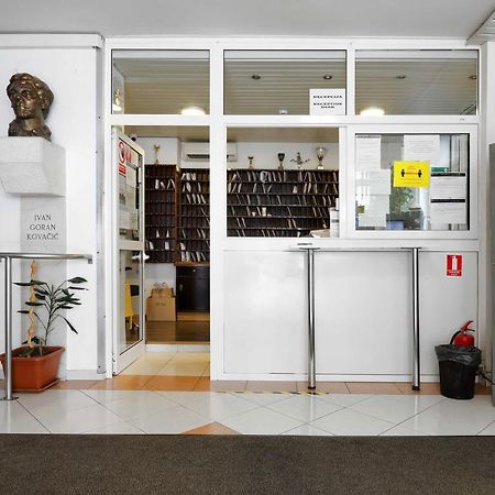 Rooms Studentsko Naselje Ivan Goran Kovacic Ριέκα Εξωτερικό φωτογραφία