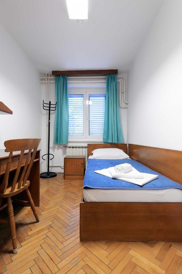 Rooms Studentsko Naselje Ivan Goran Kovacic Ριέκα Δωμάτιο φωτογραφία