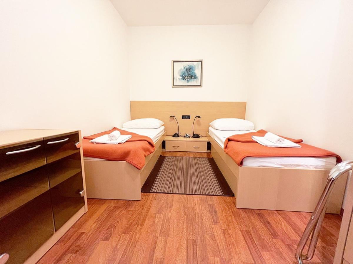 Rooms Studentsko Naselje Ivan Goran Kovacic Ριέκα Δωμάτιο φωτογραφία